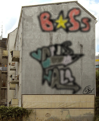 trying to graffiti by drawlord